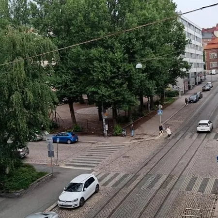 Spacious In Kallio Διαμέρισμα *